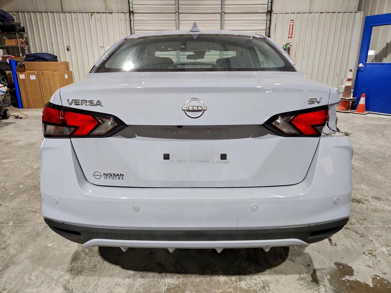 Nissan Versa Sv Image 13