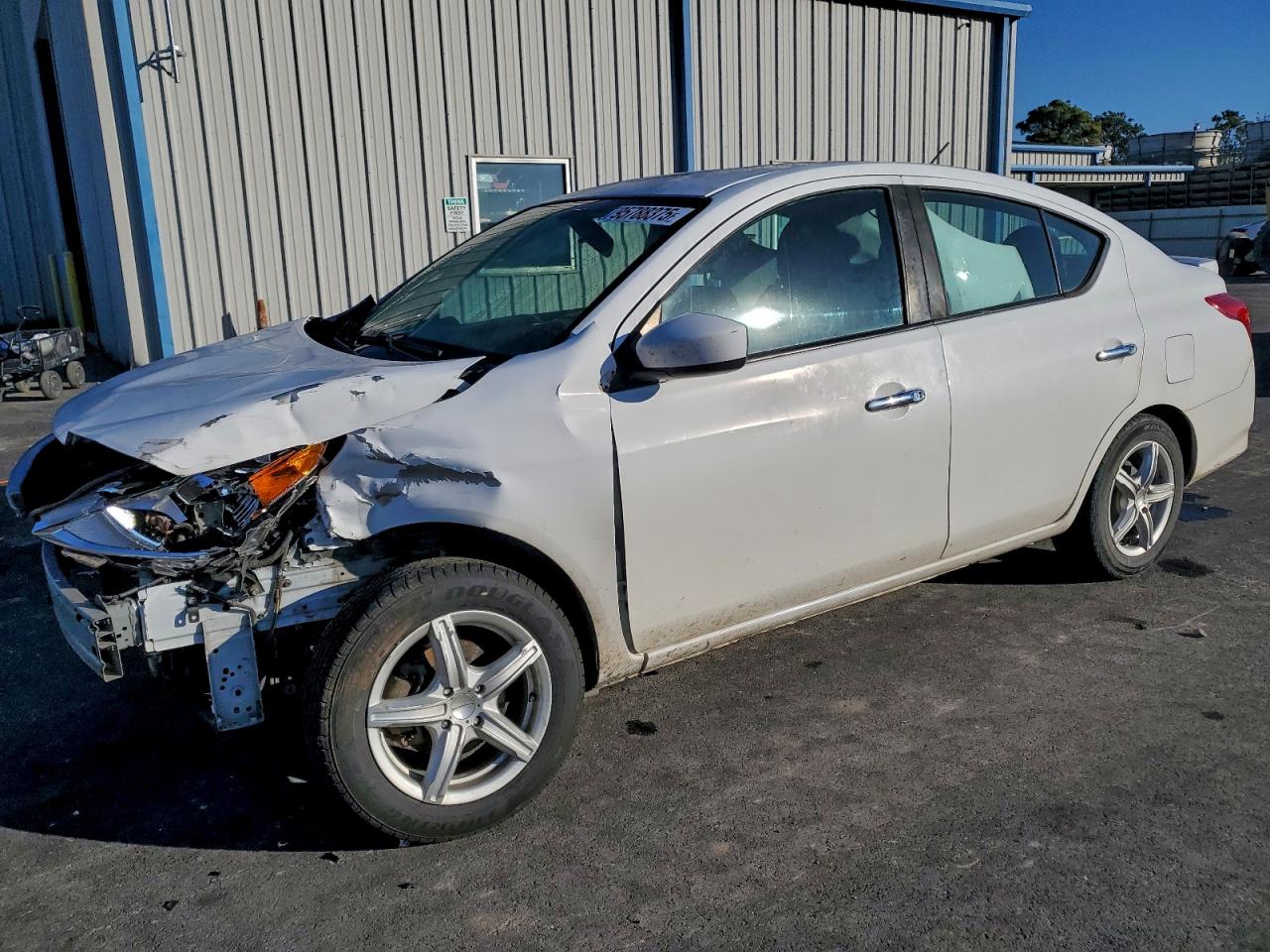 Nissan Versa S Image 1