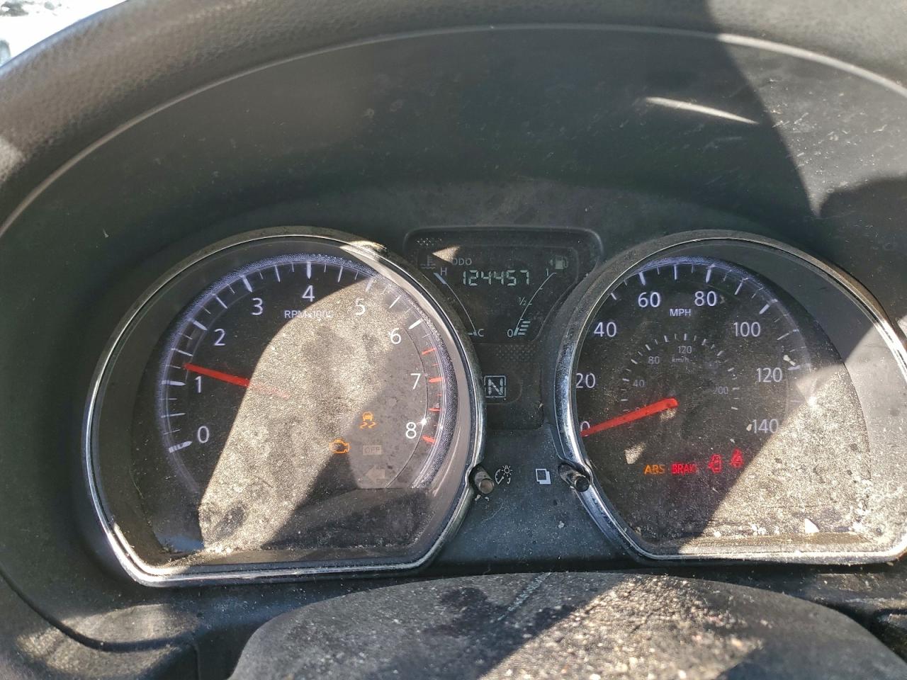 Nissan Versa S Image 9