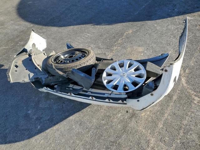 Nissan Versa S Image 11