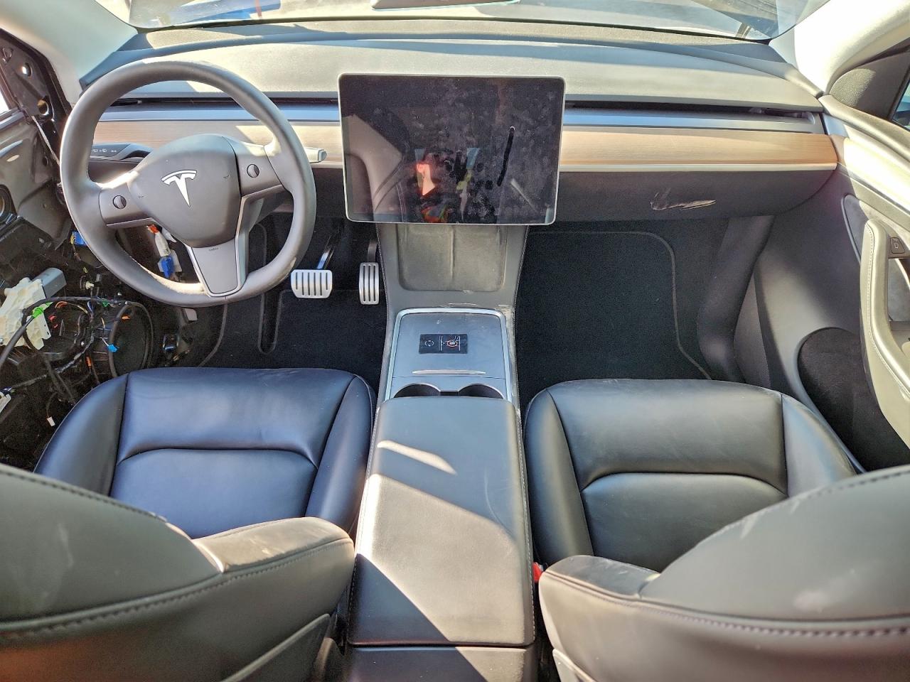 Tesla Model Y Image 7