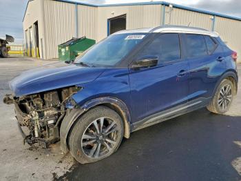  Salvage Nissan Kicks