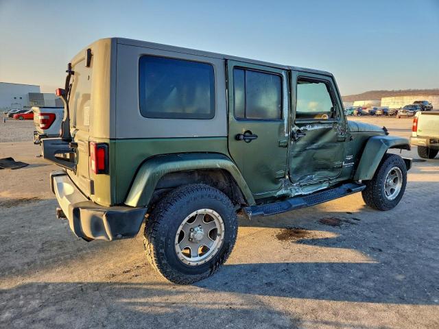 Jeep Wrangler Sahara Image 3