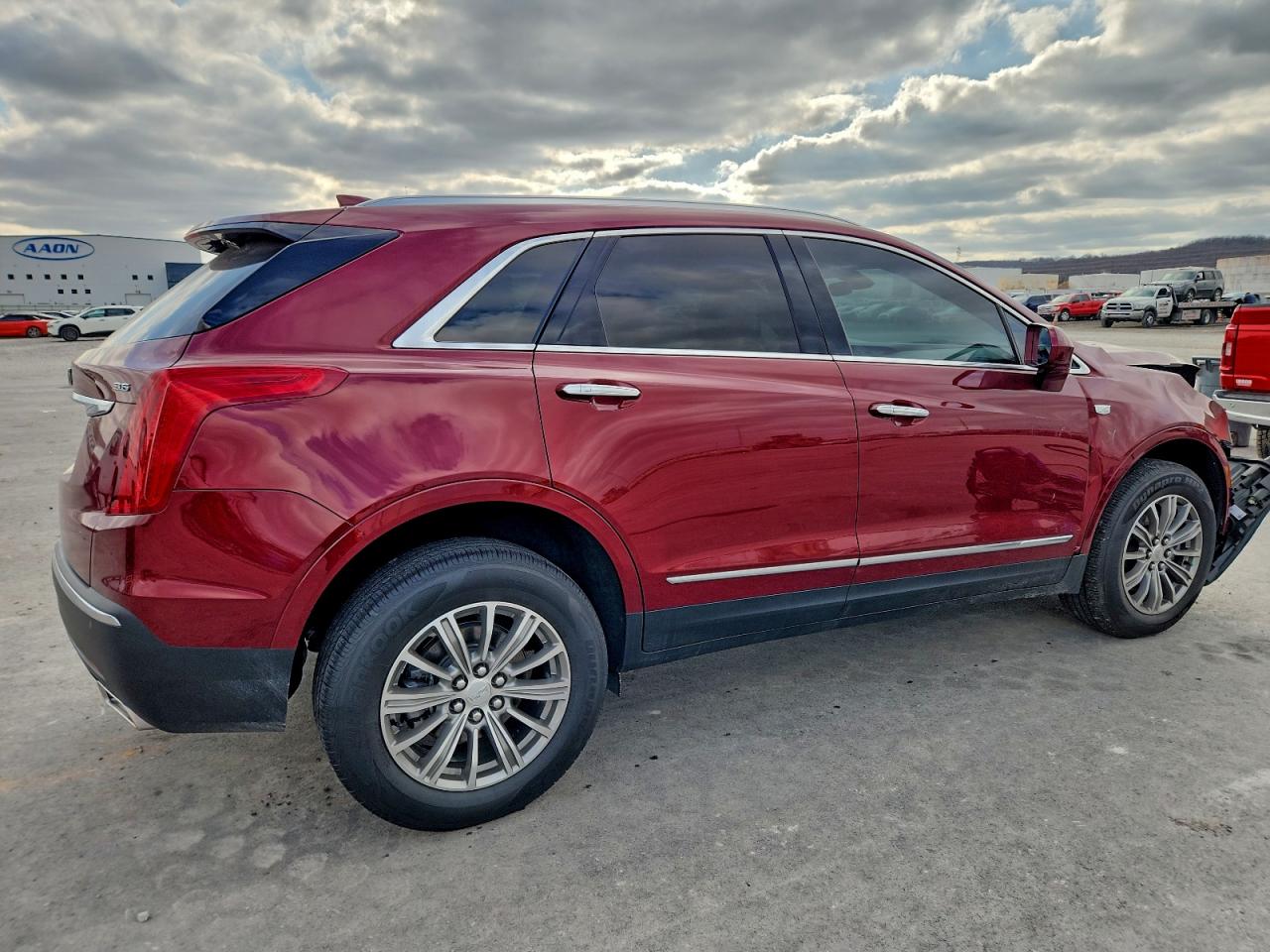 Cadillac XT5 Luxury Image 2