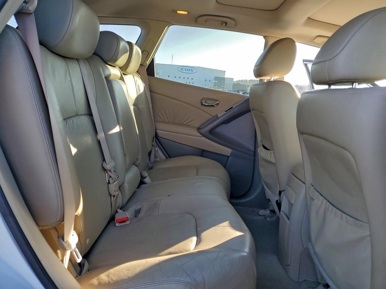 Nissan Murano S Image 4