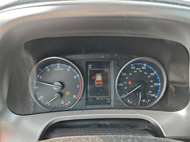 Toyota RAV4 Le Image 10