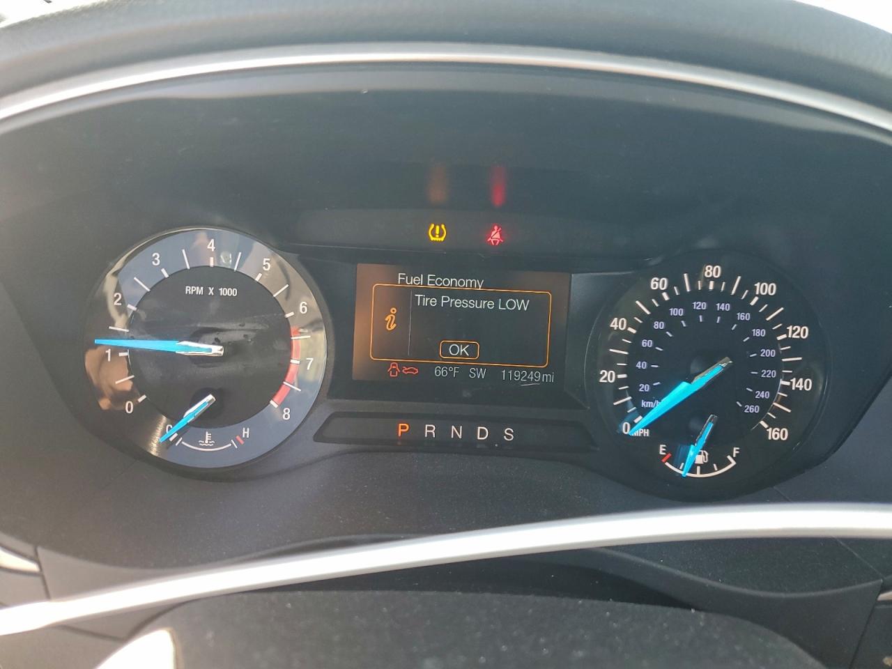 Ford Fusion Se Image 6