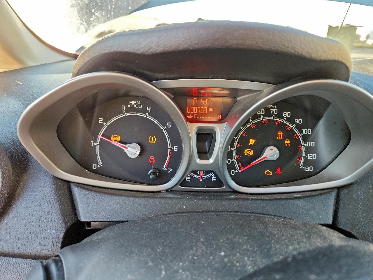 Ford Fiesta Se Image 9