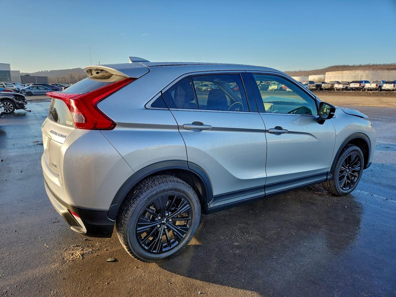 Mitsubishi Eclipse Le Image 3