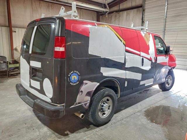 Chevrolet Express Image 9