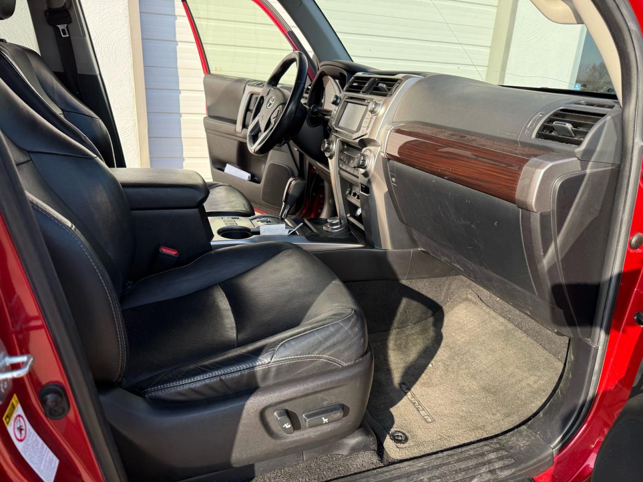 Toyota 4Runner Sr5/sr5 Premium Image 4