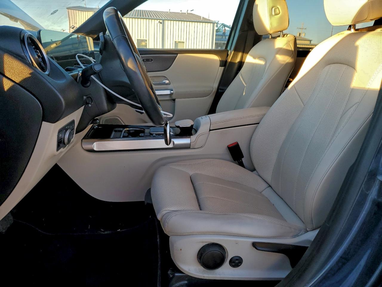 Mercedes-Benz GLB 250 Image 5