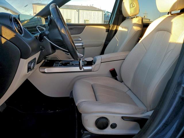 Mercedes-Benz GLB 250 Image 5