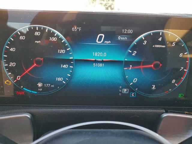 Mercedes-Benz GLB 250 Image 8