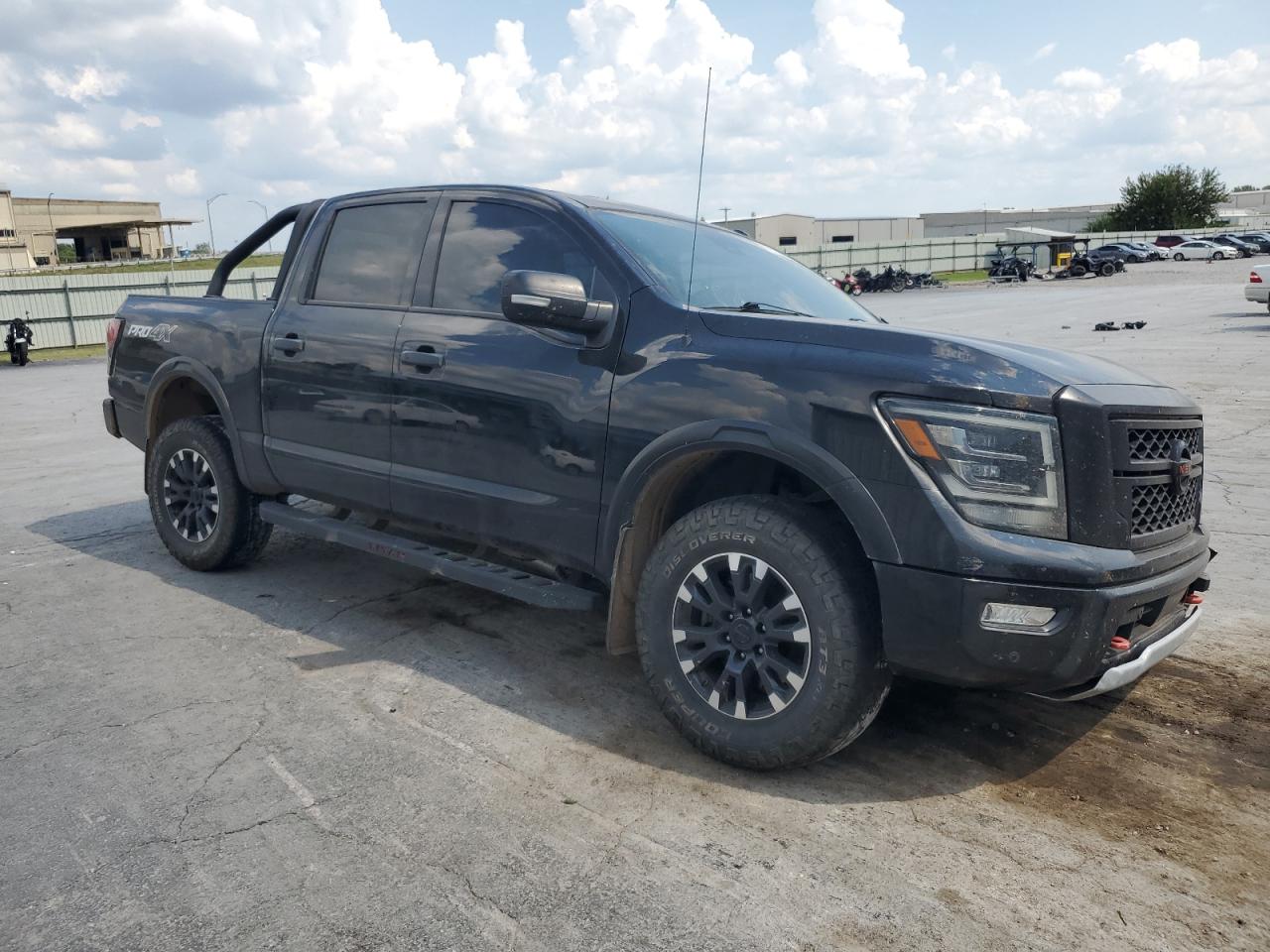 Nissan Titan Sv Image 6