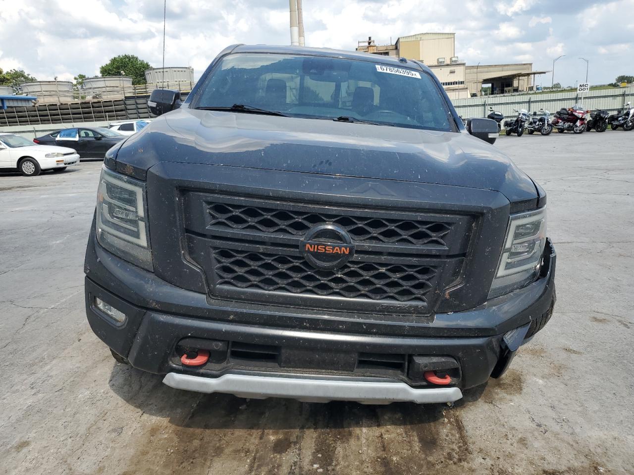 Nissan Titan Sv Image 8