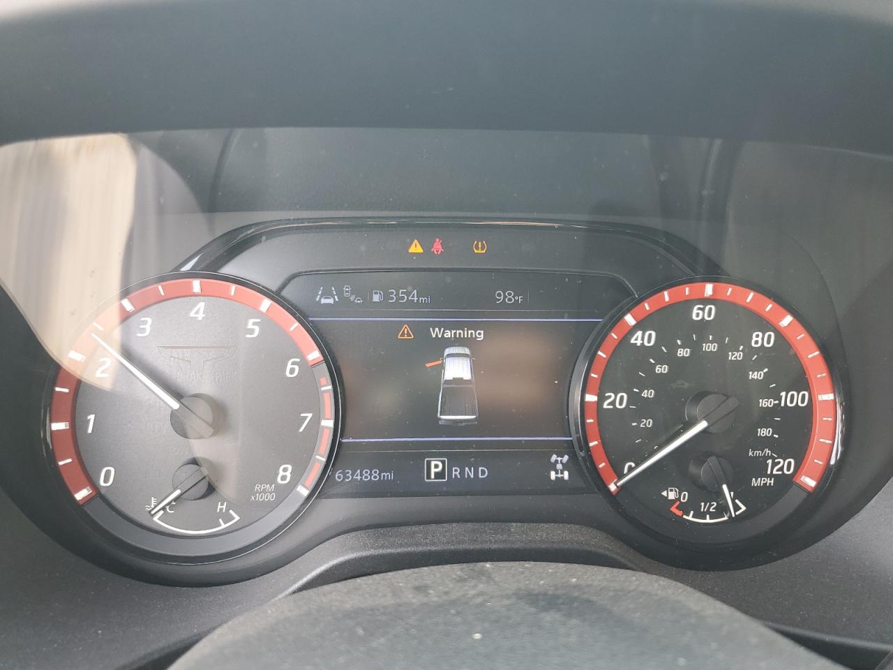 Nissan Titan Sv Image 9