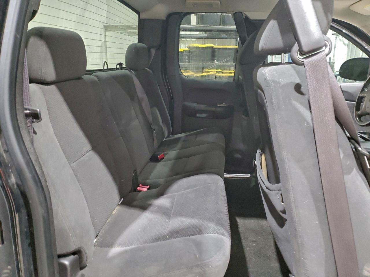 Chevrolet Silverado C1500 Image 8