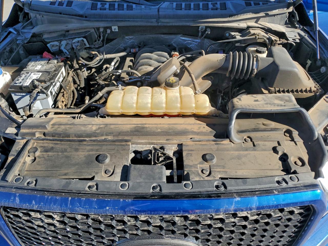 Ford F-150 Supercrew Image 11