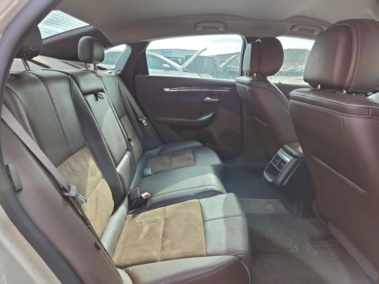 Chevrolet Impala Lt Image 8