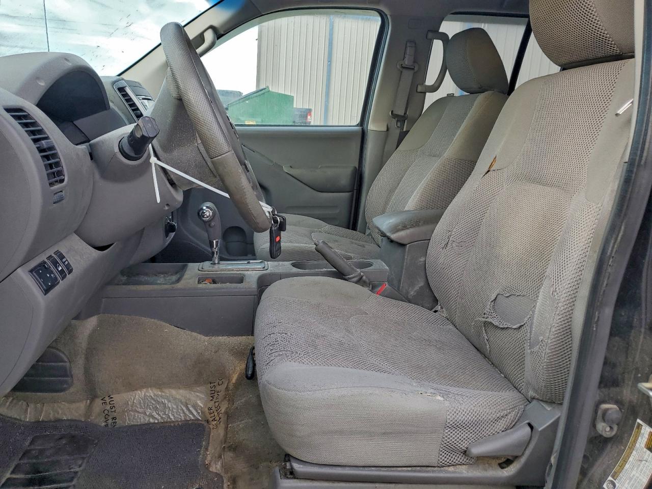 Nissan Frontier S Image 6