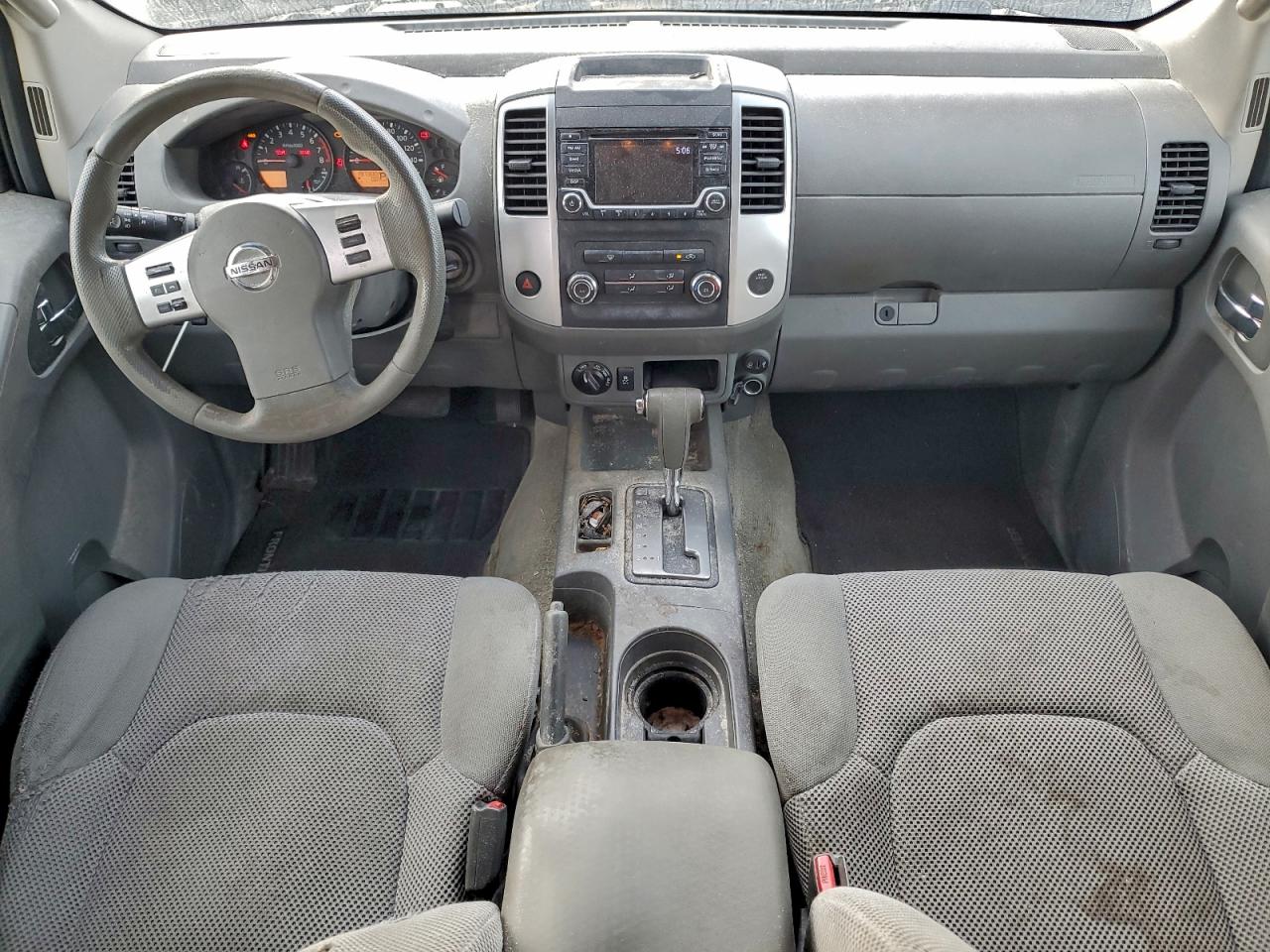 Nissan Frontier S Image 10