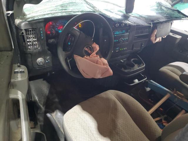 GMC Savana G2500 Image 2