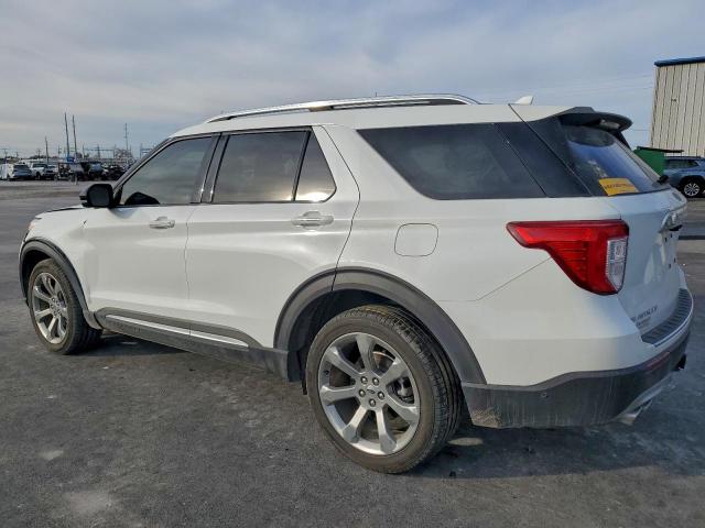 Ford Explorer Platinum Image 8