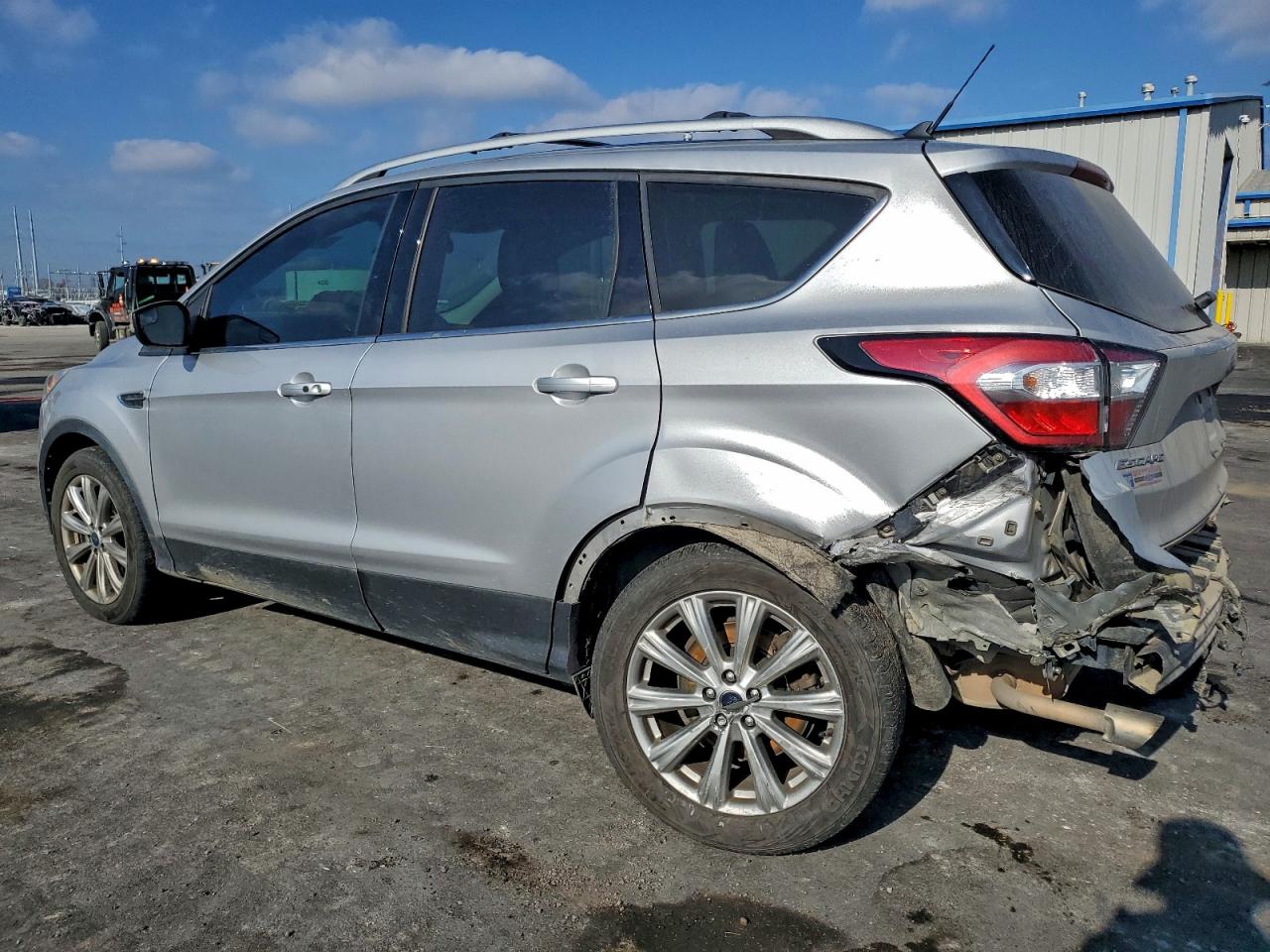 Ford Escape Titanium Image 2