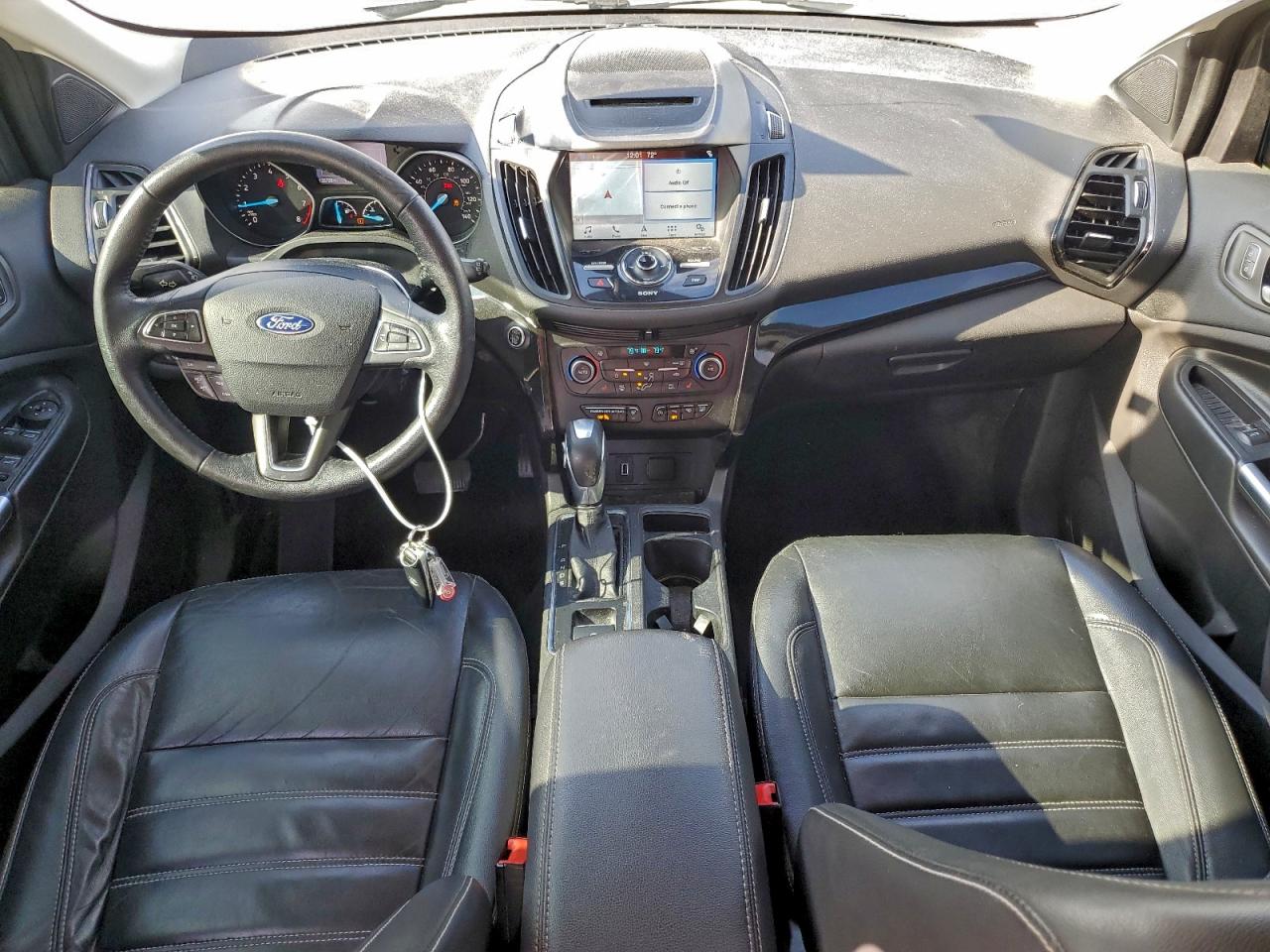 Ford Escape Titanium Image 8