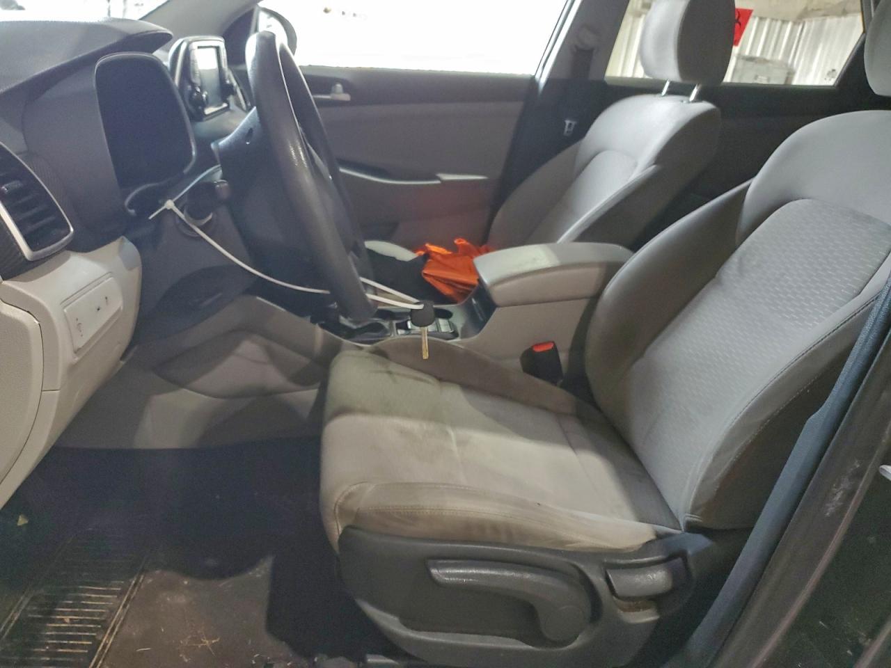 Hyundai TUCSON Se Image 10