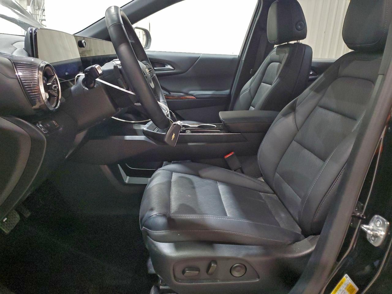 Chevrolet Equinox Lt Image 12