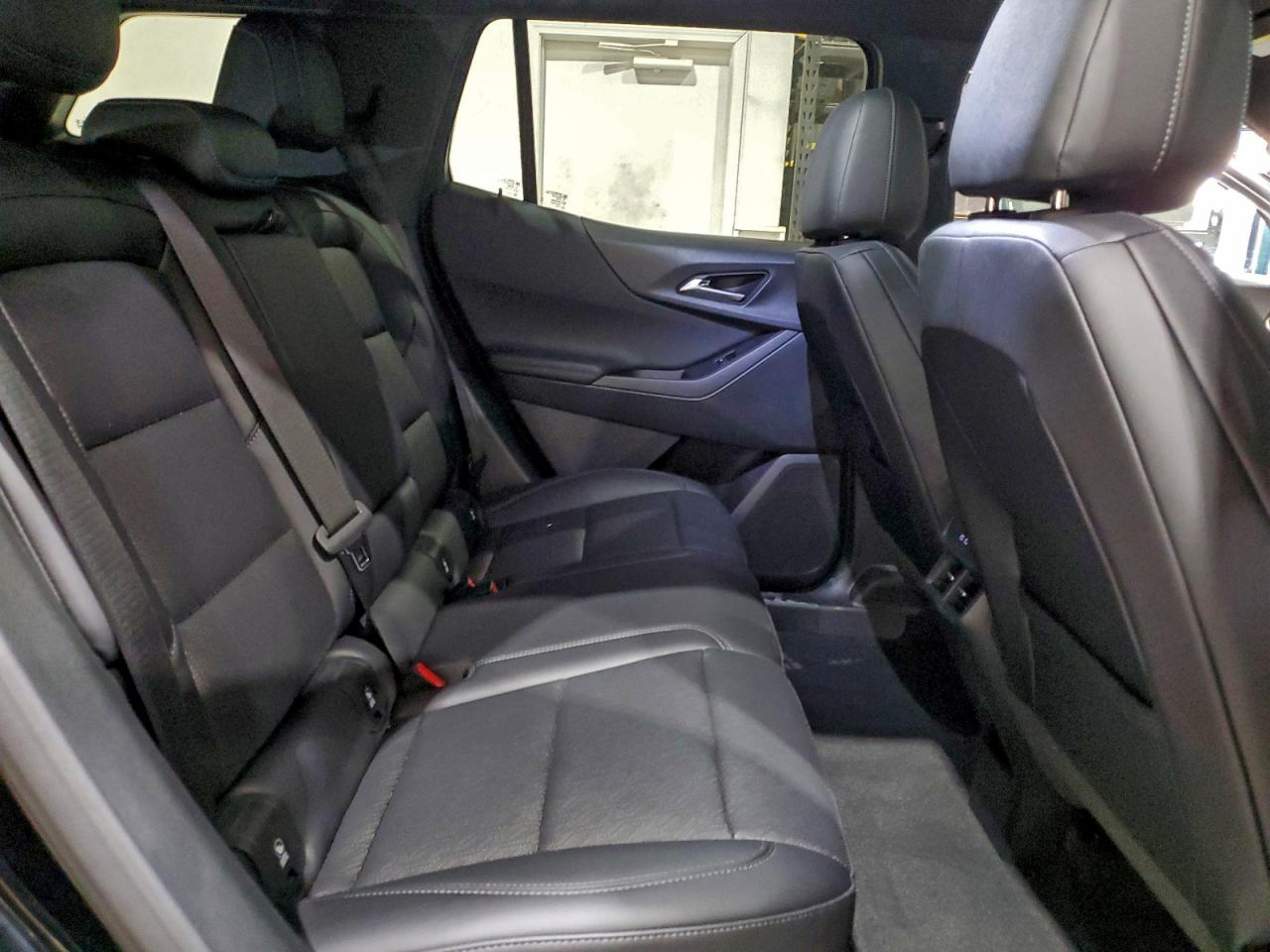 Chevrolet Equinox Lt Image 11