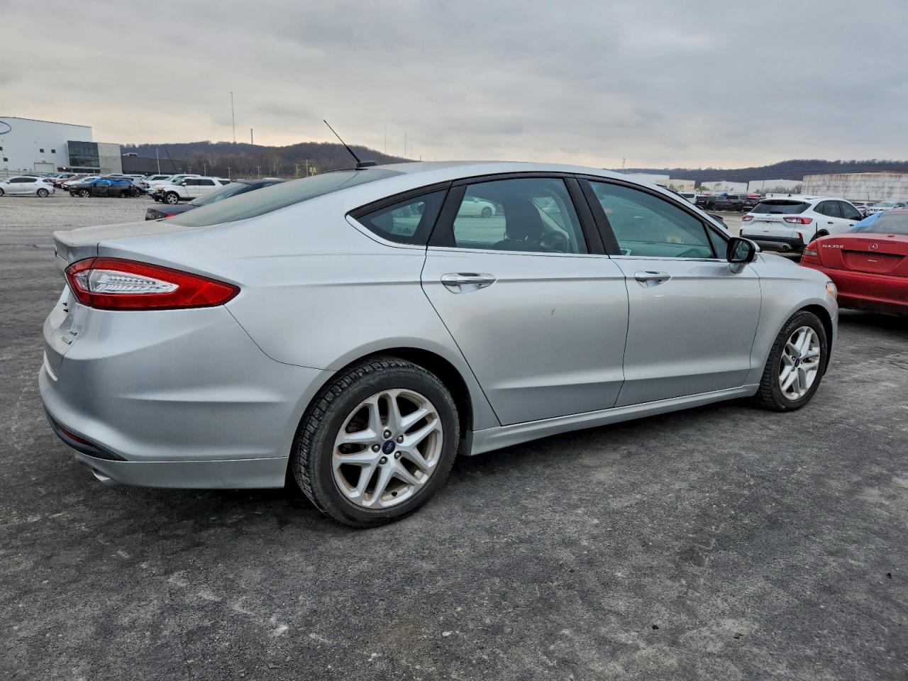 Ford Fusion Se Image 11