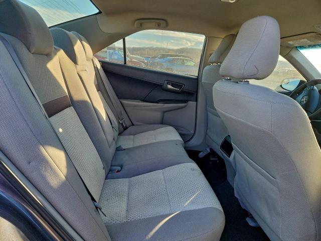 Toyota Camry L Image 6