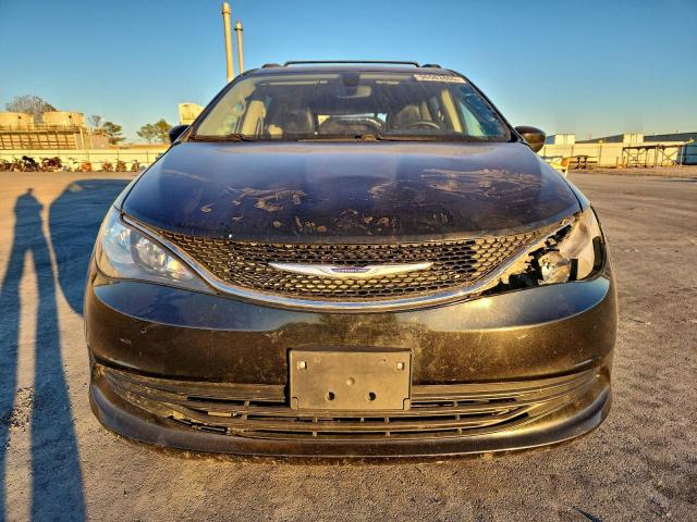 Chrysler Minivan Lxi Image 9