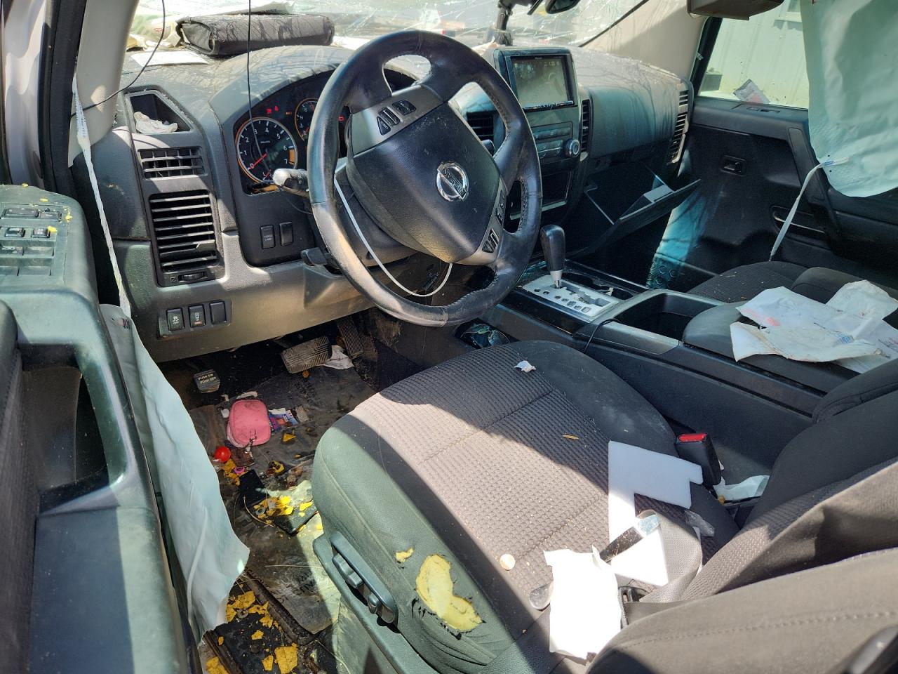 Nissan Titan S Image 4