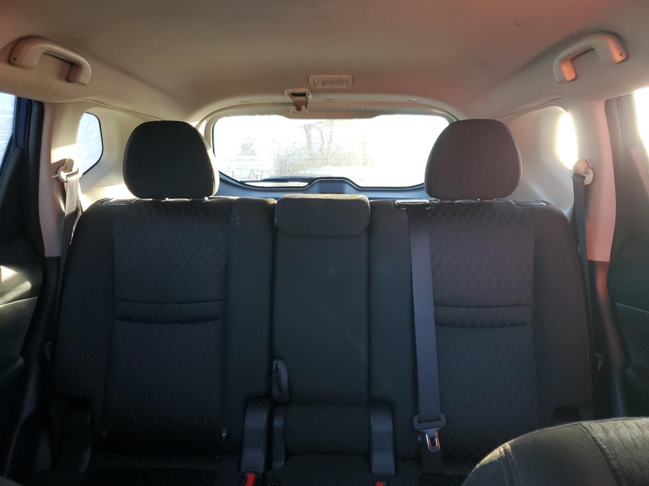 Nissan Rogue S Image 4