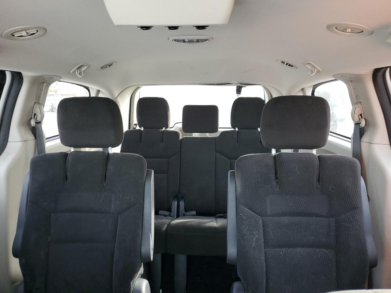 Dodge Caravan Se Image 12