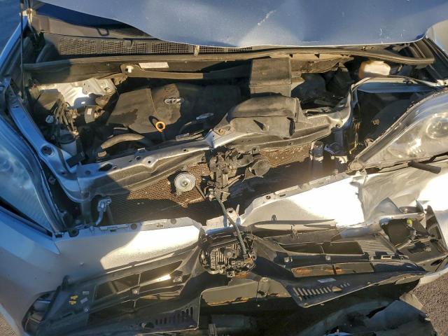 Toyota Sienna Le Image 12