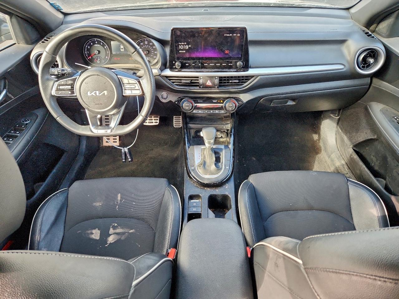 Kia Forte Gt Line Image 5