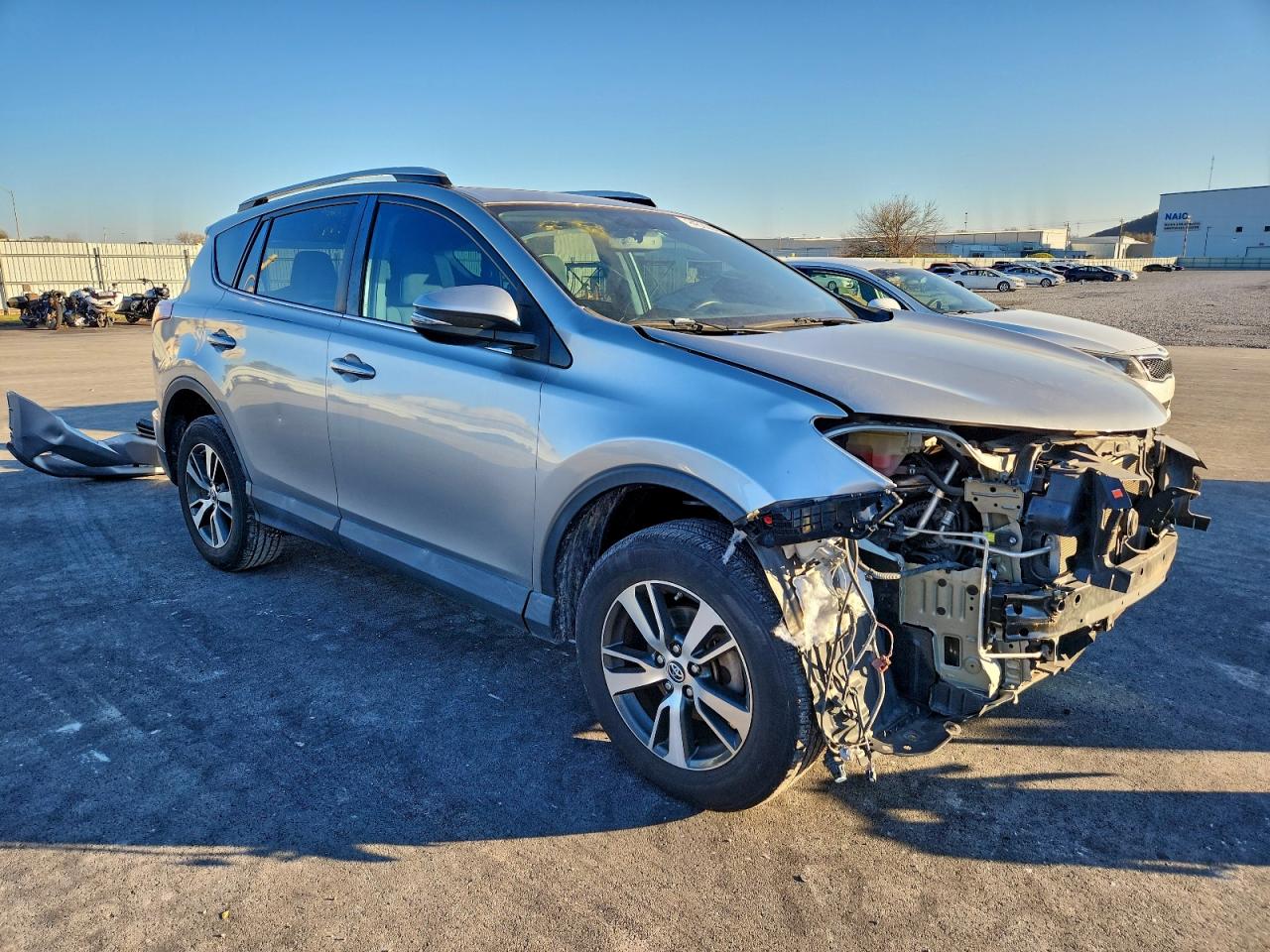 Toyota RAV4 Xle Image 13