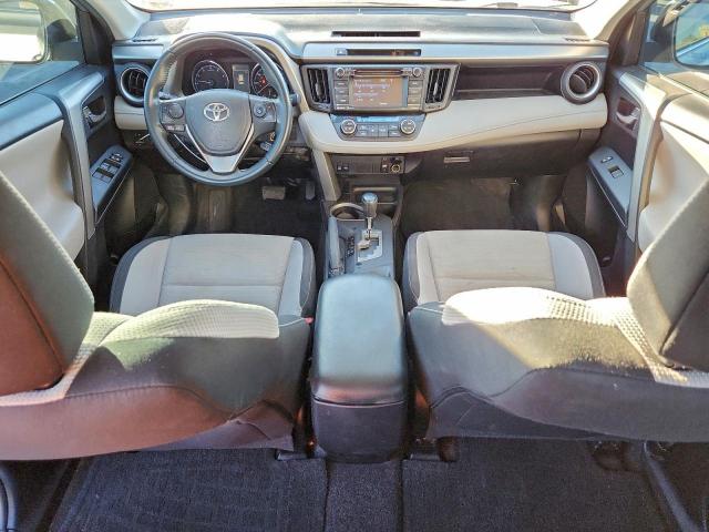 Toyota RAV4 Xle Image 4