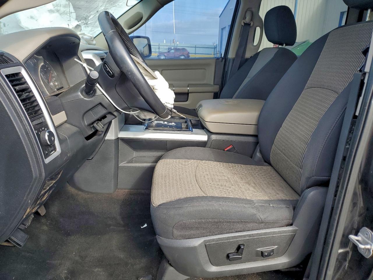 Dodge Ram 1500 Image 12