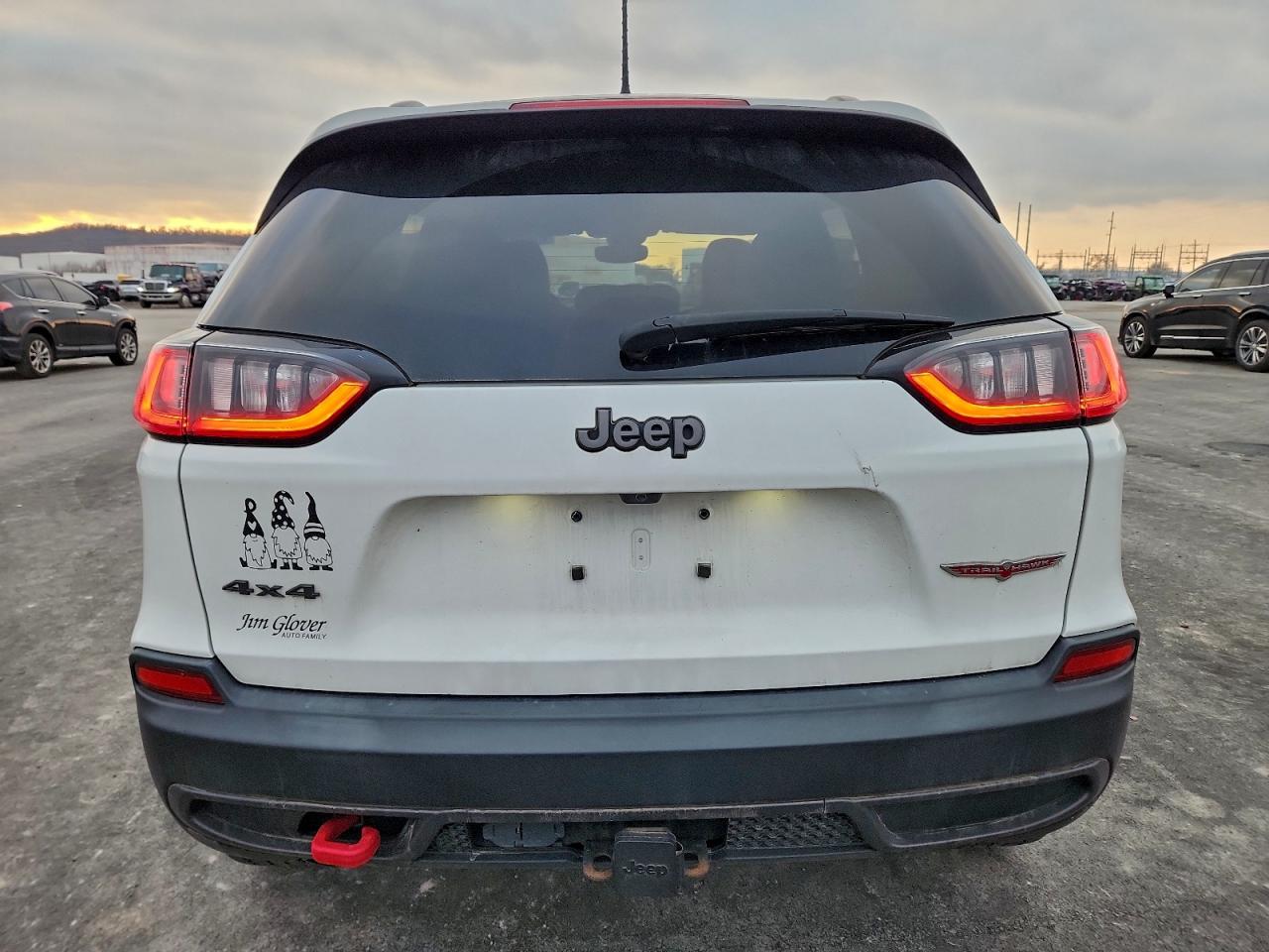 Jeep Cherokee Trailhawk Image 10