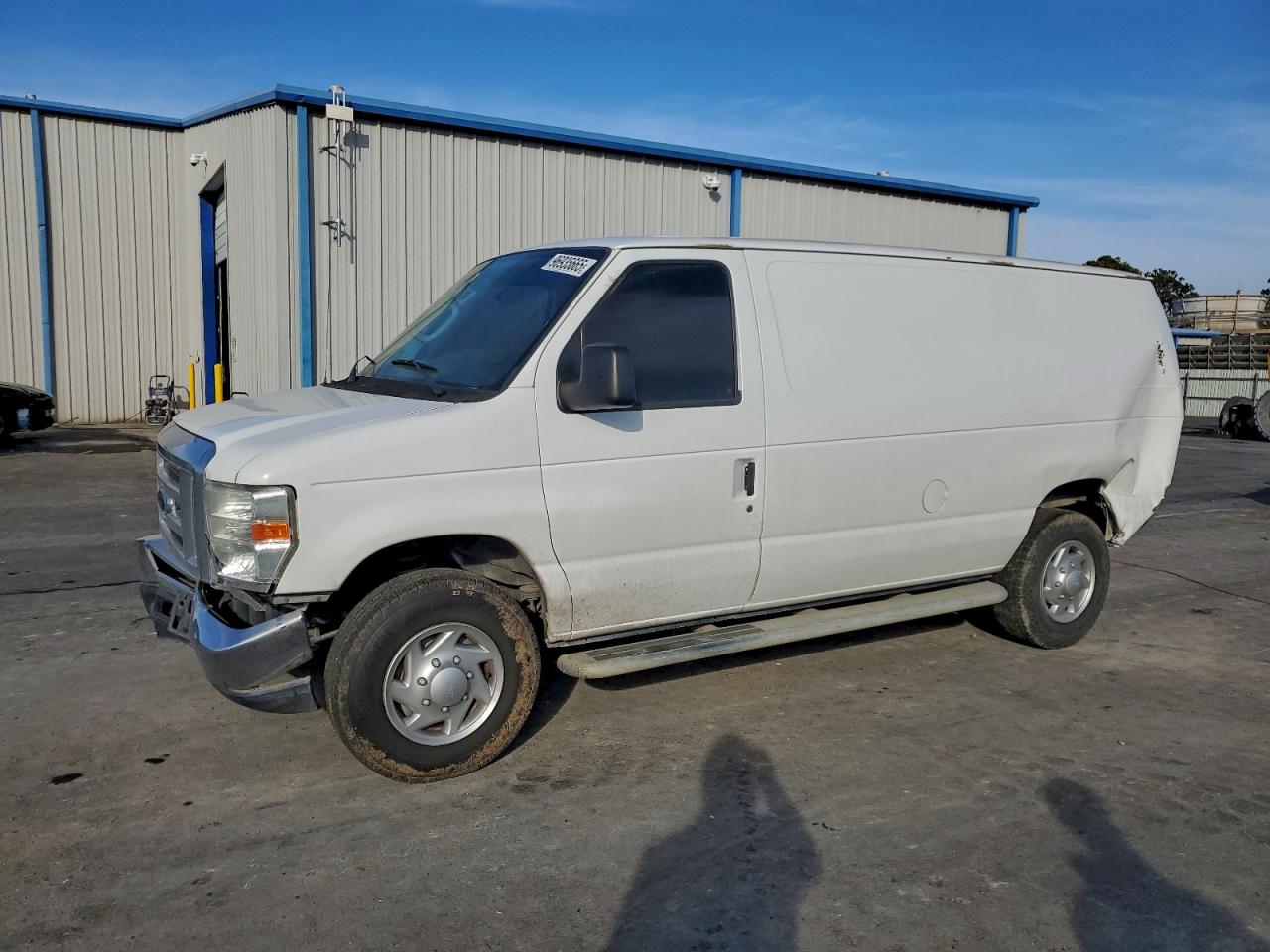 Ford E-250 E250 Van Image 1