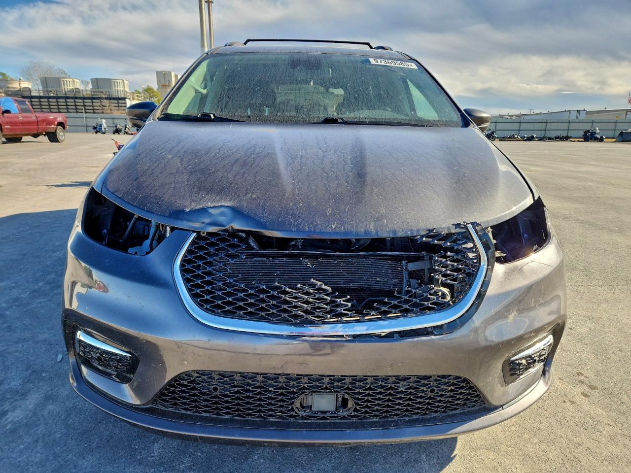 Chrysler Pacifica Touring L Image 14