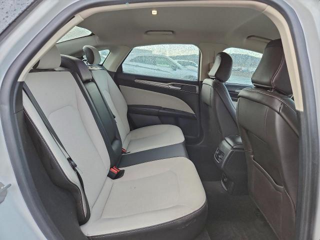 Ford Fusion Se Image 8