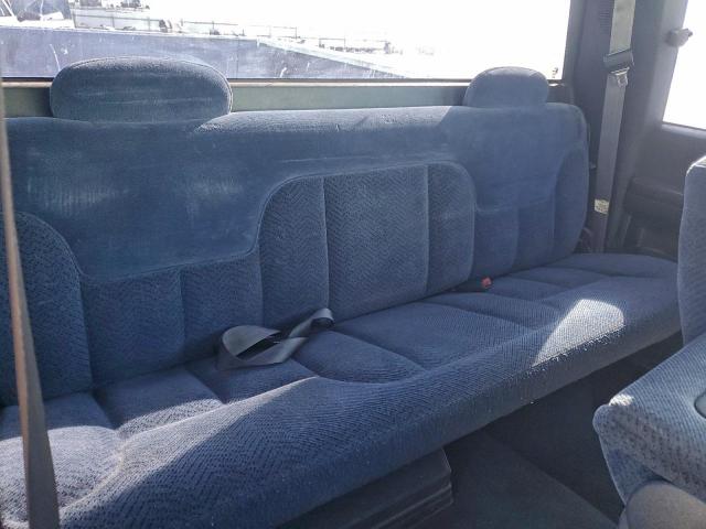 GMC Sierra C1500 Image 12