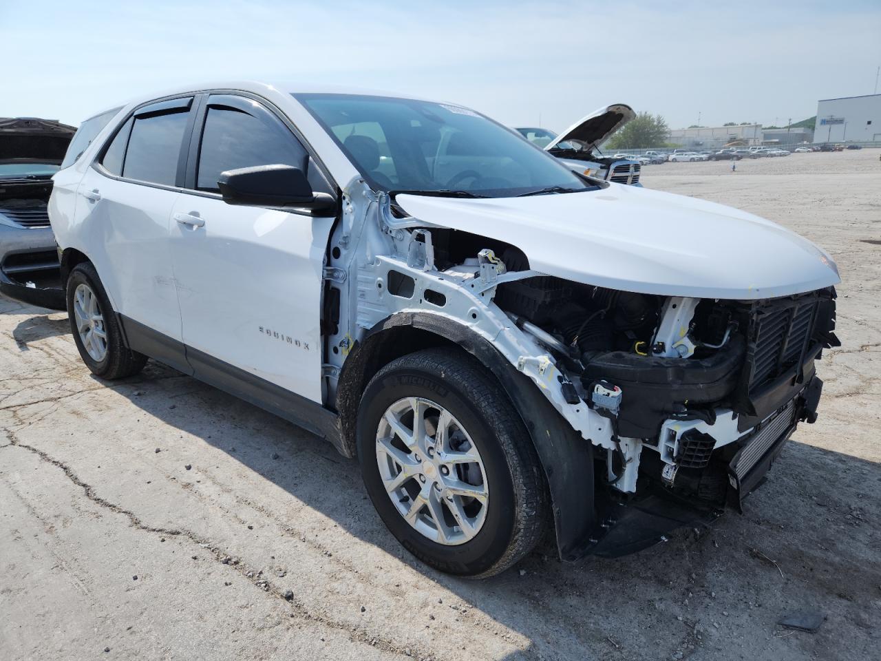 Chevrolet Equinox Ls Image 3